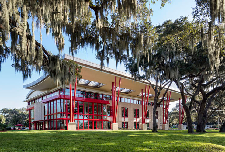 Florida Southern College Dedicates the Becker Business School Building