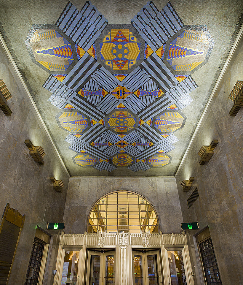 <p><span><span><span><span>Ornate bronzework and a vibrant ceiling mosaic greet visitors of Two Park Avenue. Photograph Leopoldo Villardi, 2017.</span></span></span></span></p>
