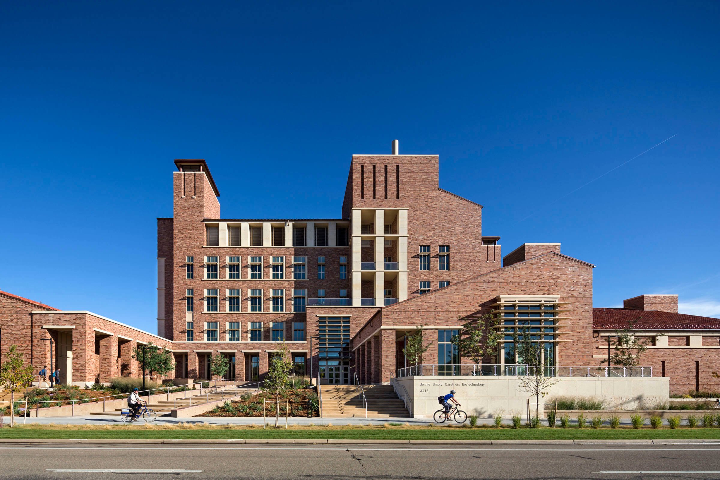 Caruthers Biotechnology Building — Robert A.M. Stern Architects, LLP