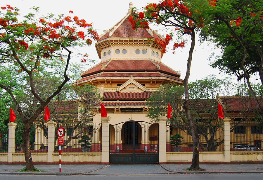 Echoes of the Past: Chinese, Neoclassical, and Indochinese Lineages in Vietnamese Architecture