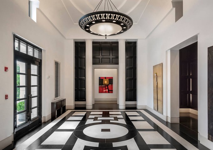 375 Avenida Pezet